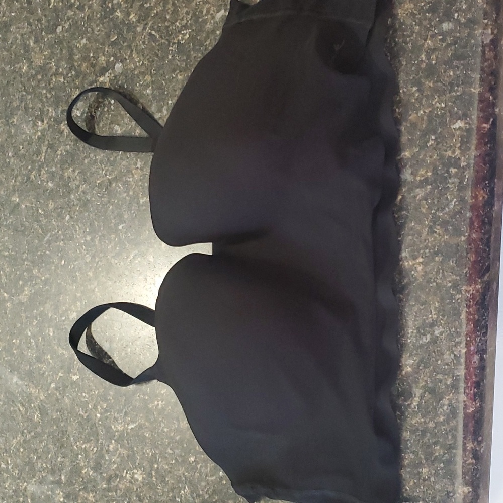 PINK Victoria's Secret Black Seamless Strapless Bra